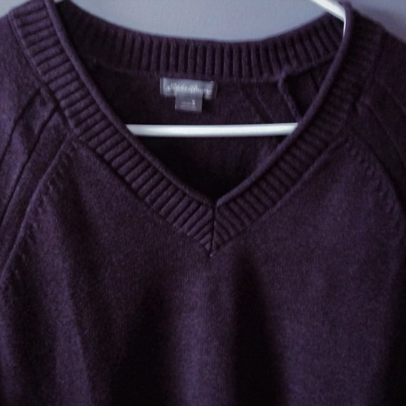 Eddie Bauer V neck pullover, purple, size small - Picture 2 of 3